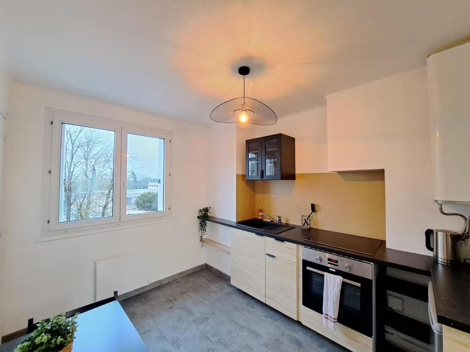 Appartement Cosy Au Coeur De 兰斯 外观 照片
